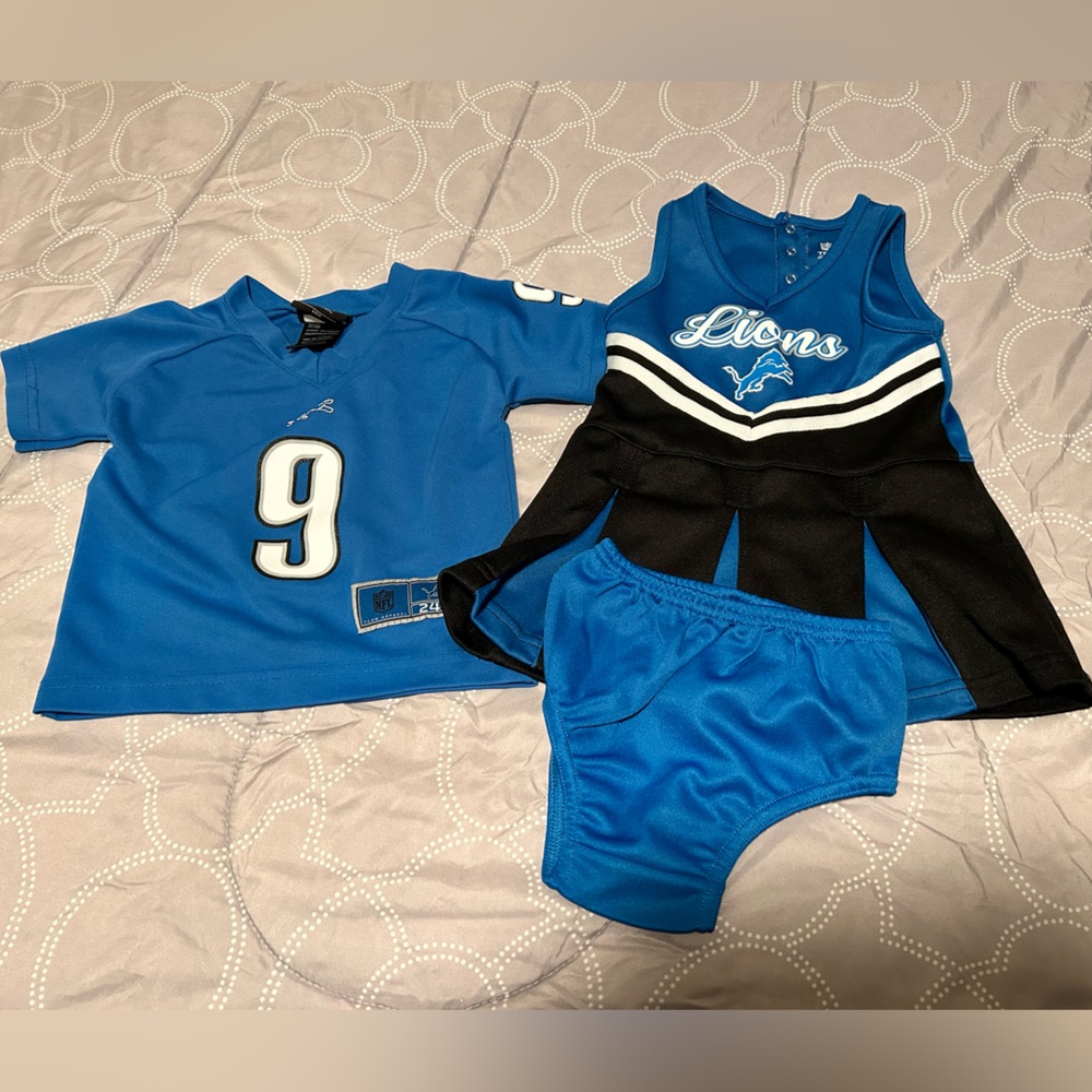 Detroit Lions Girls 24 Months/2T Bundle